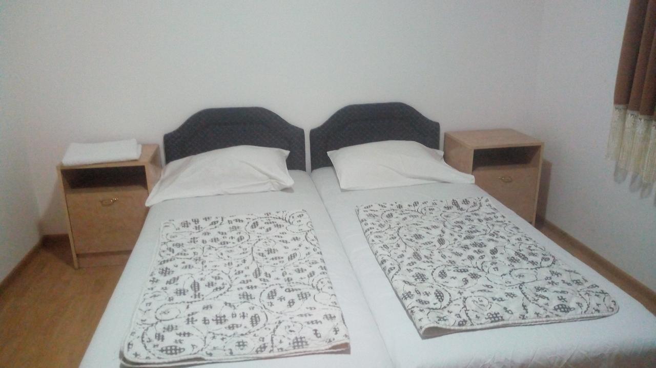 Djordjevic Hotel Budva Buitenkant foto